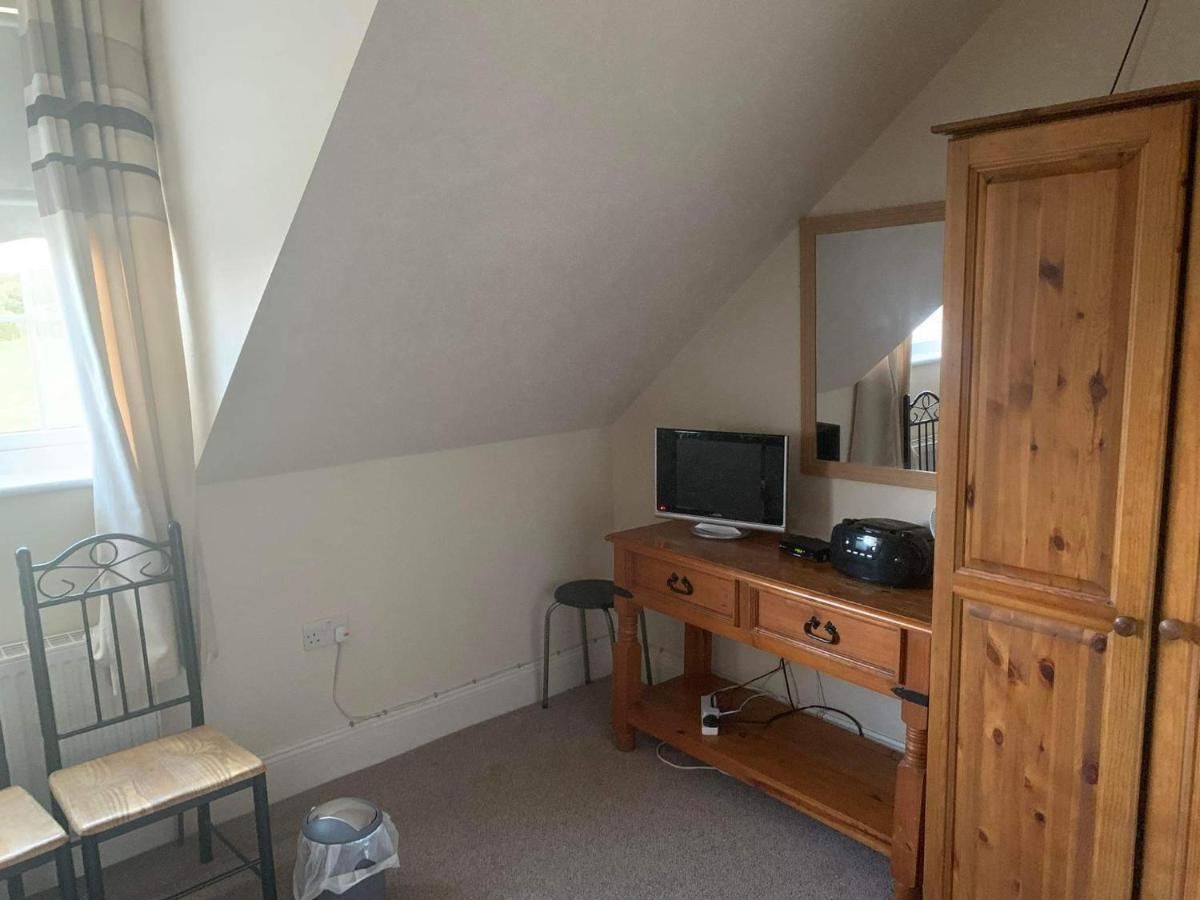 The Curragh Country House Accommodation Newbridge  Extérieur photo