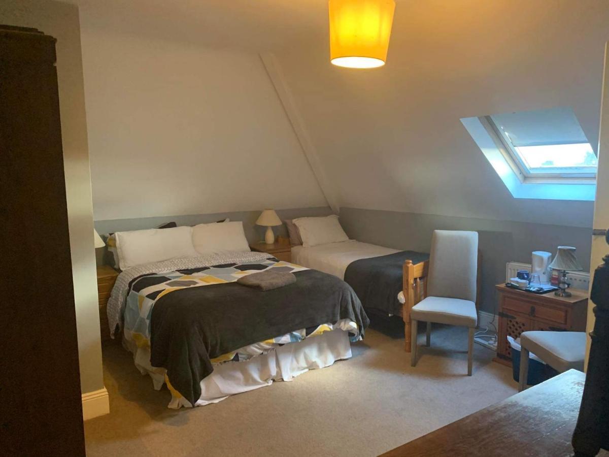 The Curragh Country House Accommodation Newbridge  Extérieur photo